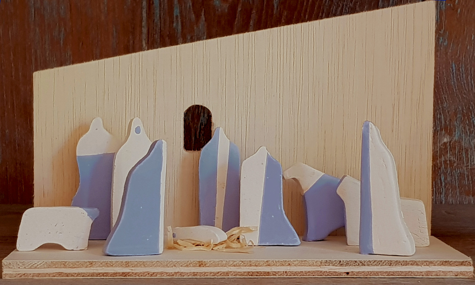 Design kerststal keramiek (standaard). Genummerd en gesigneerd in ovp… - 109042 Design kerststal keramiek (standaard). Genummerd en gesigneerd in ovp. Nicolaas Maathuis (NIC-O)