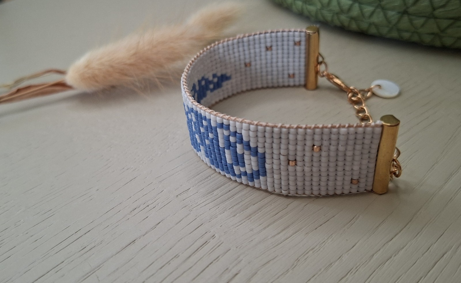 Handgeweven miyuki armband - 134030 Handgeweven blauwe miyuki kralenarmband seashell