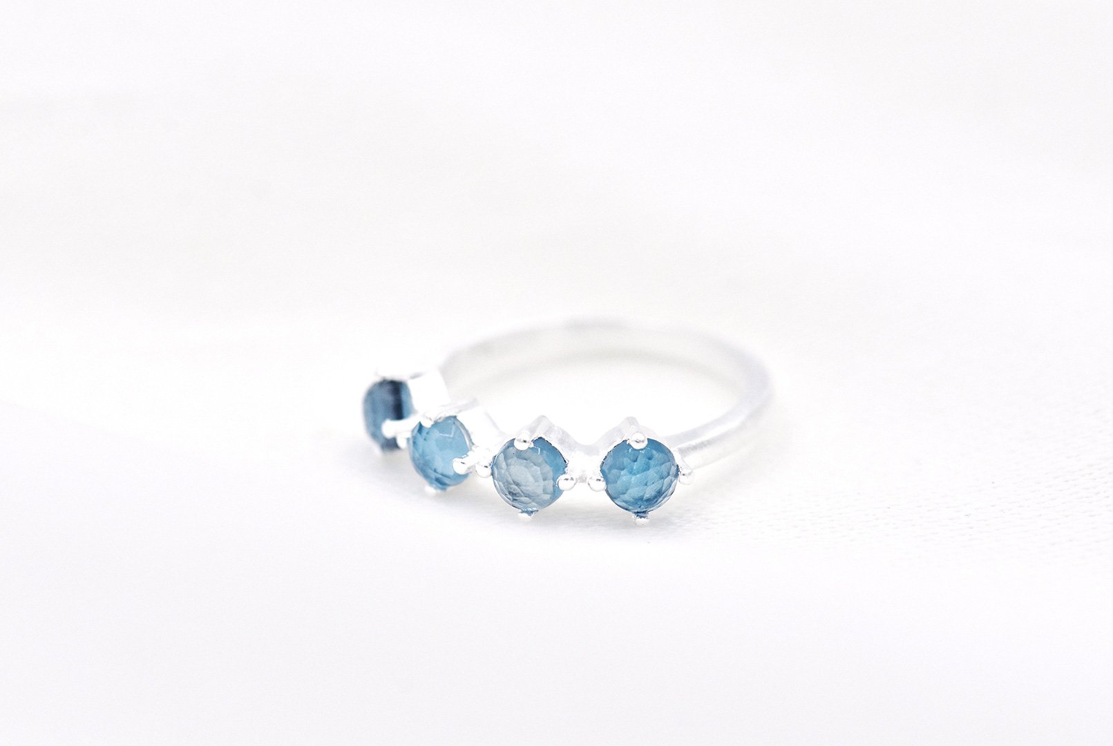 Moonlight silver - 10409.jpeg Moonlight silver