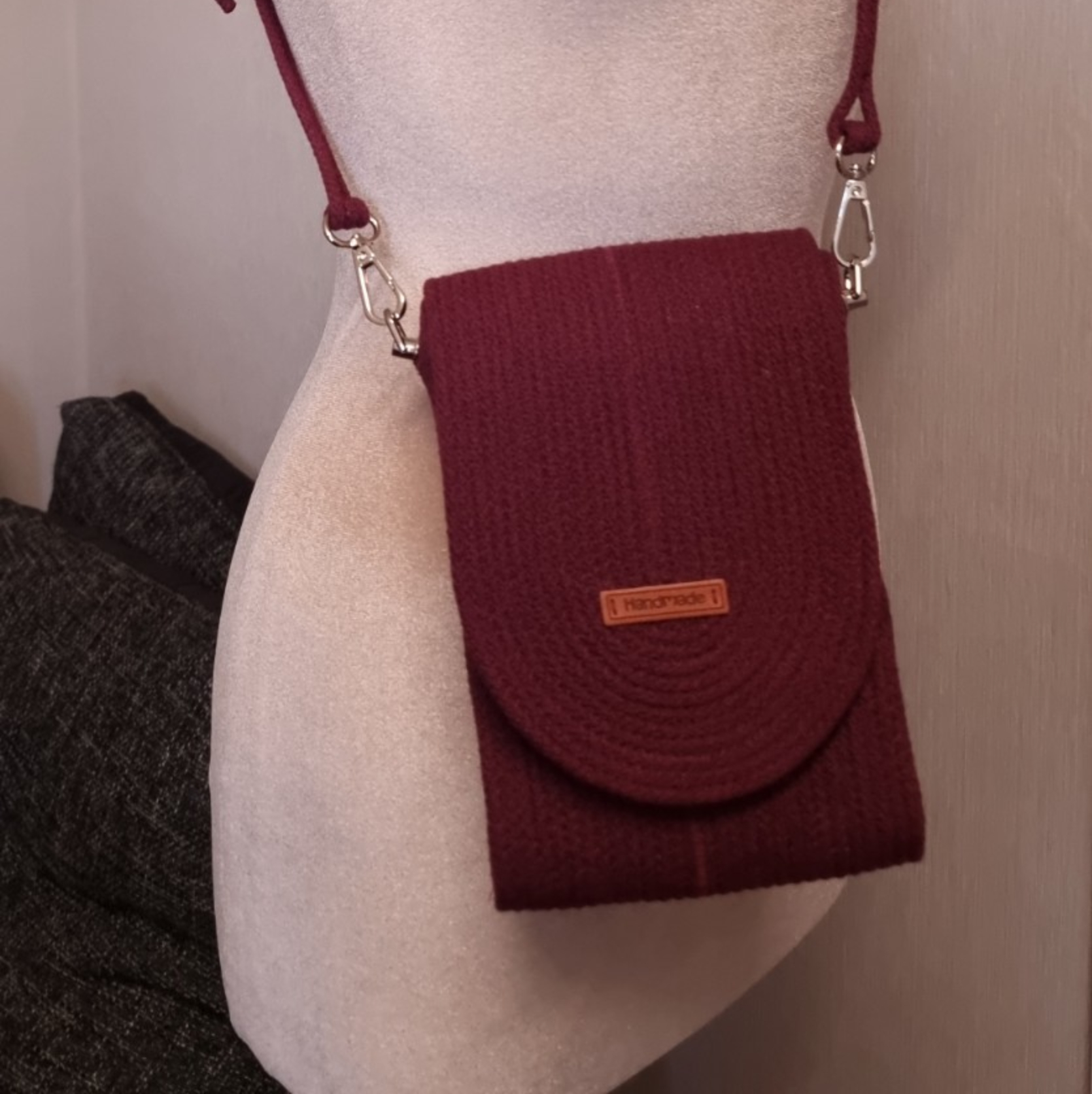 Mila – handgemaakte schoudertas van koord