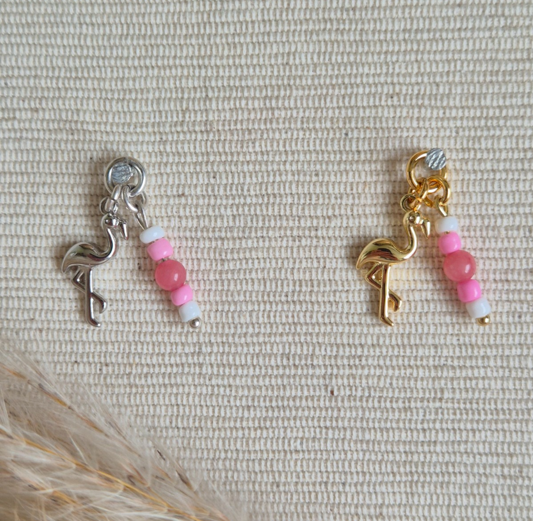 Vrolijke flamingo bedel met miyuki en chalcedoon - 135077 Vrolijke flamingo bedel met miyuki en chalcedoon