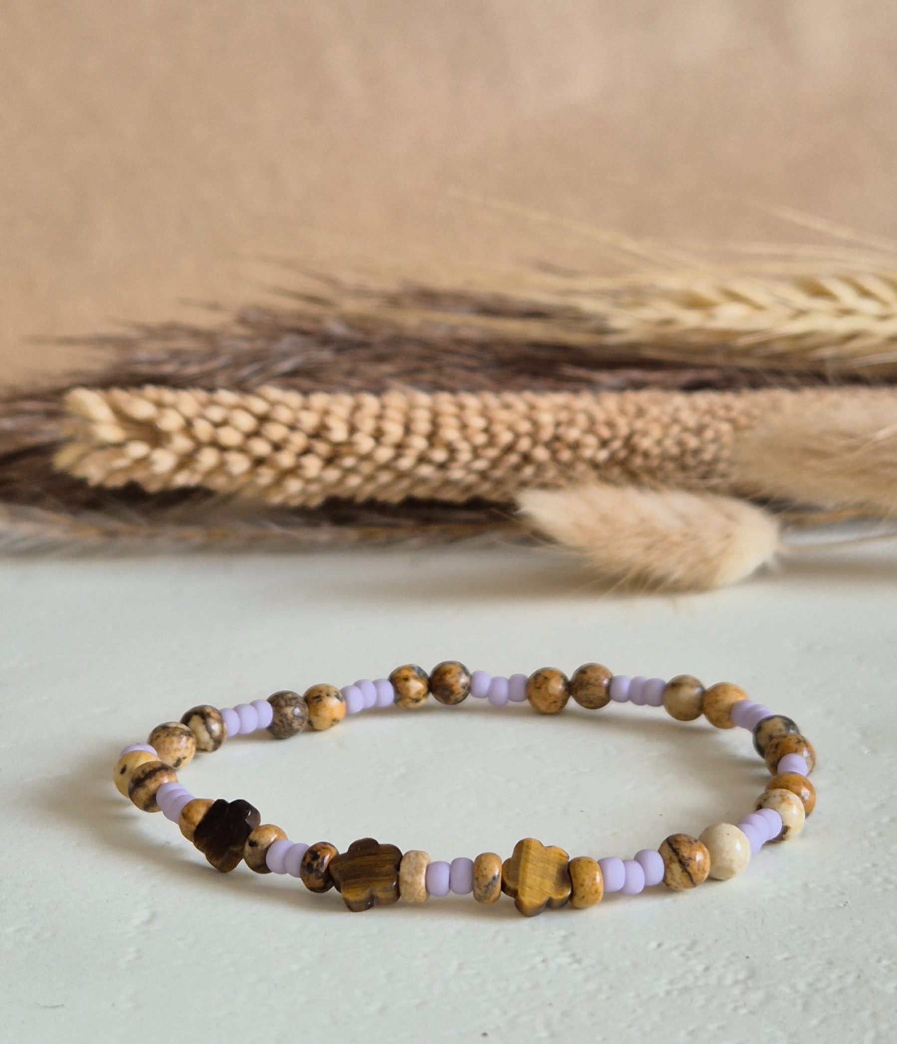 Armband met tijgeroog bloemetjes en miyuki kralen | Lavendula