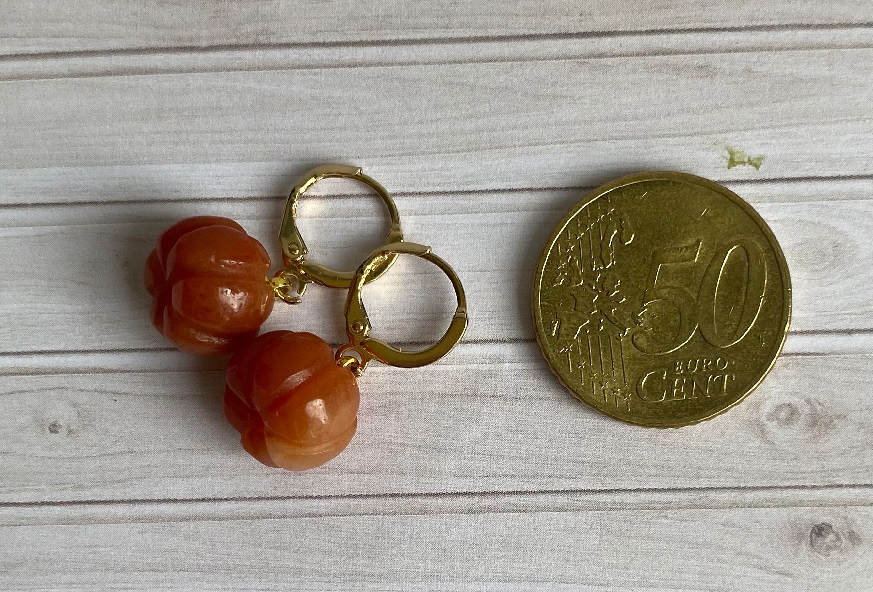 Vergulde oorbellen met pompoentjes van carneool - 19655 Vergulde oorbellen met pompoentjes van carneool