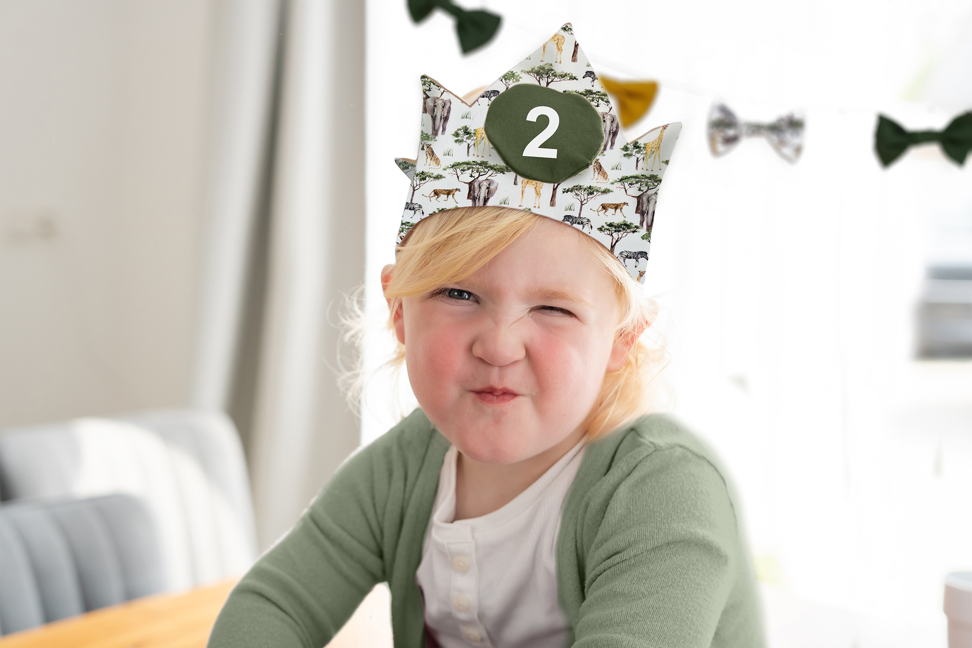 Verjaardagskroon Under the African Acacia tree | Groen / Geel / Jungle / Dieren / Safari met leeftijd naar keuze