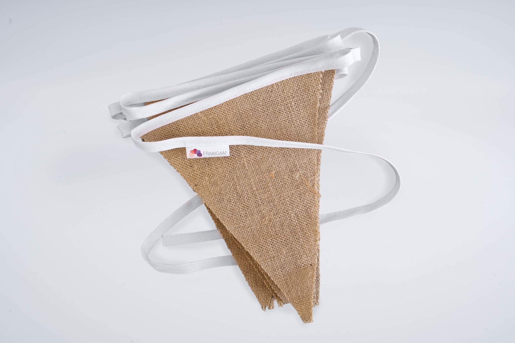 Vlaggenlijn jute, driehoek vlaggetjes, 5 en 10 meter