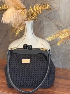 Handgemaakte gehaakte tas in retrostijl - 102306 Handgemaakte gehaakte tas in retrostijl