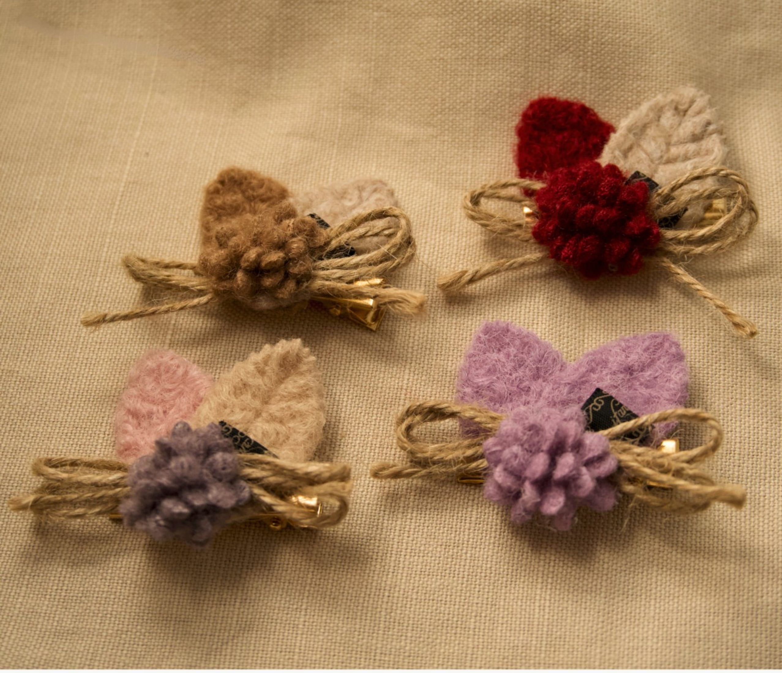 Haarclip bloem wol - 116110 Haarclip bloem wol