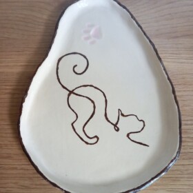 Keramieken schoteltje met kattenafbeelding 2, handmade en handpainted