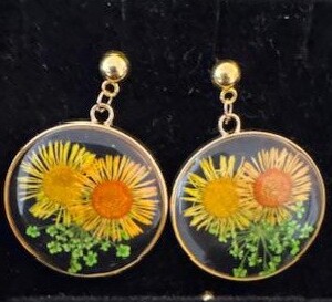 Mooie resin ronde gele en groen oorbellen