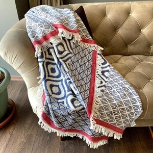 Plaid - asude - 135x170 cm - denim blauw & rood - tv deken - throw plaid - 100% katoen