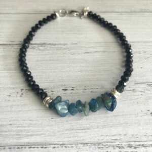 Armband met onyx en apatiet