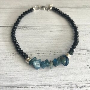 Armband met onyx en apatiet