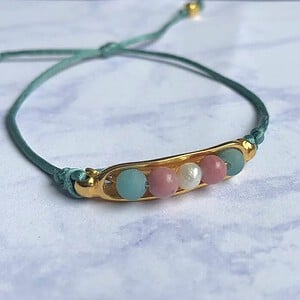 Verstelbaar armbandje met jade, rhodoniet en zoetwaterparel