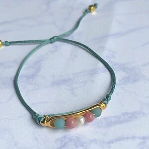 Verstelbaar armbandje met jade, rhodoniet en zoetwaterparel