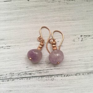 Rosé gold filled oorbellen met amethist