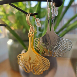 Oorbellen filligraan groot ginkgoblad goud en zilver