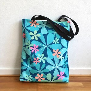 Tas met groene bloemenprint