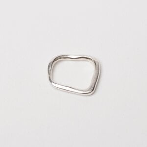 Alternative view of Ring - LIQUID - zilver