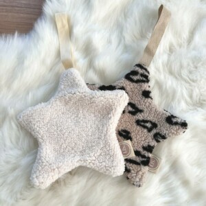Alternative view of Speendoekje ster - leopard beige