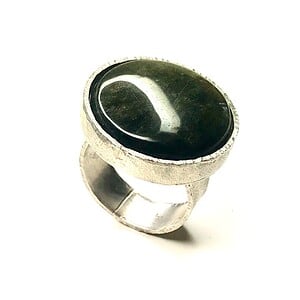 Grote zilveren ring met Obsedian