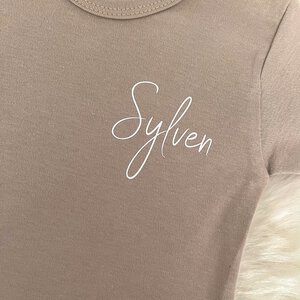 Shirt naam