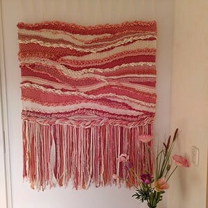 Wandkleed in zalmtinten