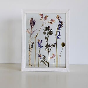 Wild Lente Bloemen in Wit Lijst