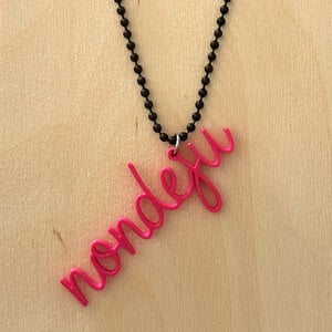 3Dprinted hanger voor ketting "Nondeju"