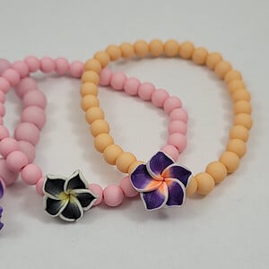 Bloem rek armband pastelkleuren