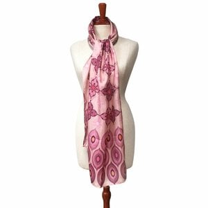 Langwerpige zijden sjaal met orientaalse print