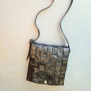 Retyred shoulderbag large