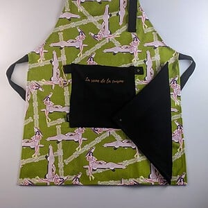 Set - schort, ovenwant & theedoek van hoogwaardig katoen met unieke print