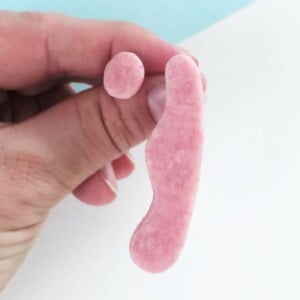 Roze asymmetrische oorbellen