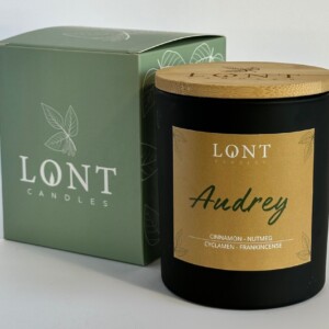 Audrey - sojawas geurkaars (geen ftalaten en paraffine) - cinnamon, nutmeg / cyclamen, frankincense