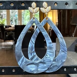 Gemêleerde blauw grijsachtige hangers