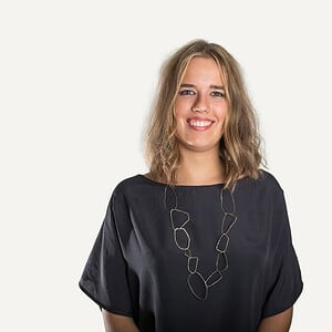 Lange zilveren halsketting met open schakels