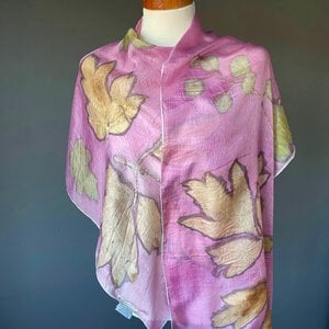 Zijden sjaal met prints van echte bladeren  - Peony with love