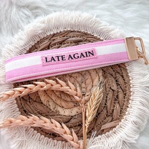 Sleutelhanger - late again