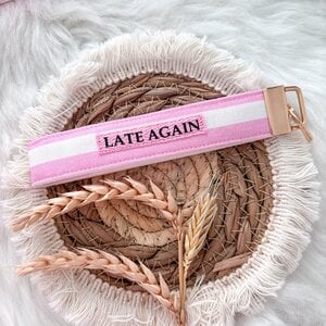Sleutelhanger - late again
