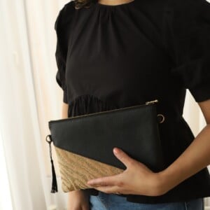 Clutch Black & Shine