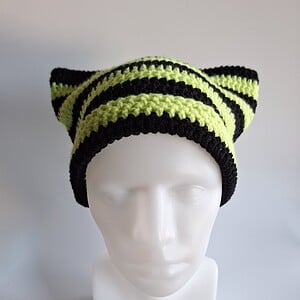 Gehaakte muts | zwart en neon groen
