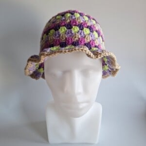Gehaakte bucket hat 'Grape'
