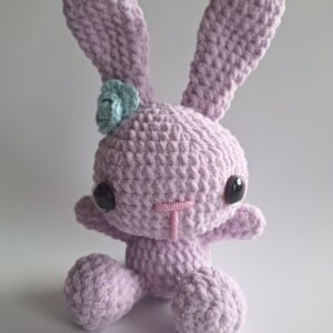 Gehaakte knuffel 'Purple bunny'