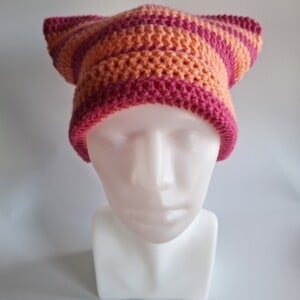 Gehaakte muts 'Coral & hot pink'