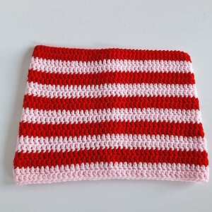 Gehaakte muts 'Red & baby pink'