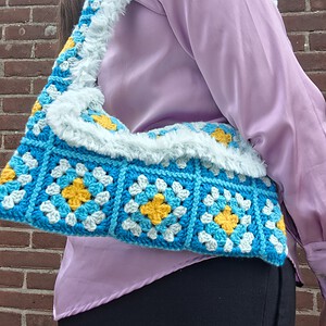 Gehaakte tas 'Furry & turquoise'