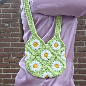 Gehaakte tas 'Green daisy'