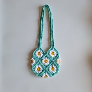 Gehaakte tas 'Peppermint daisy'