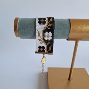 Geweven kralen armband 'Black & white cherry blossom'