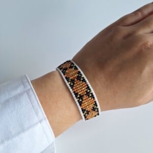 Geweven kralen armband 'Brown argyle'